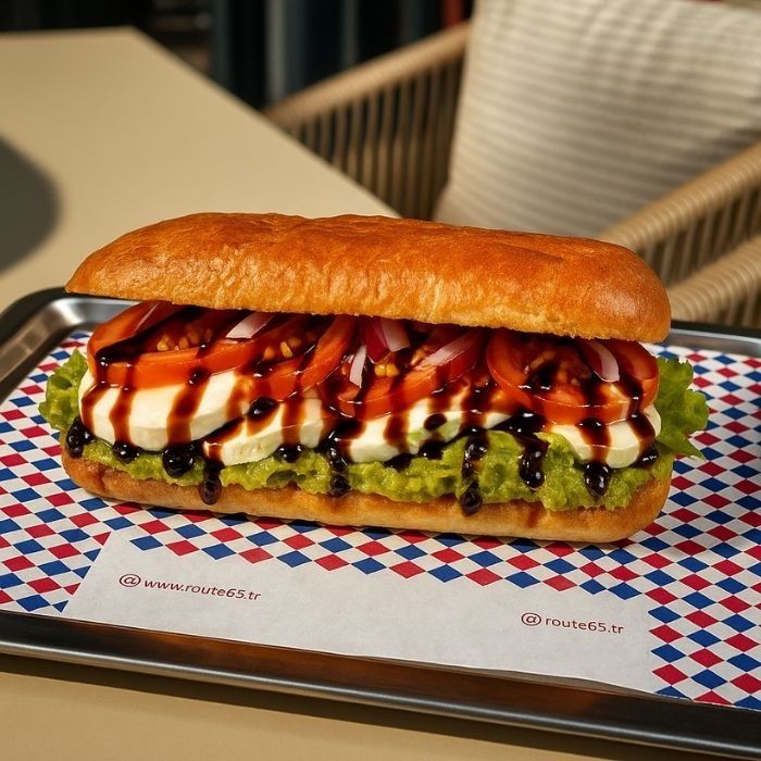 Fresh Mozzarella Sandviç